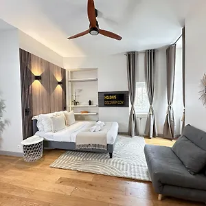 Spacious Studio In Saint-germain-des-pres Apartment